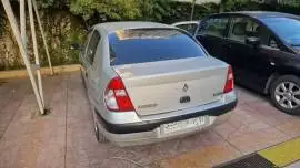 رينو كليو 2005