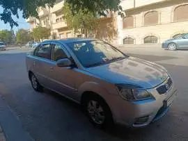 كيا ريو 2011 للبيع
