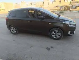 كيا كارينز 2015