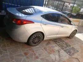 هيونداي إلنترا 2011