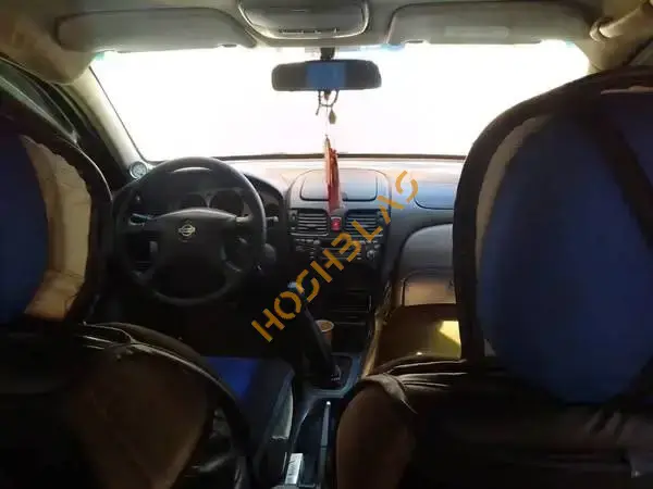 Nissan Almera 2000