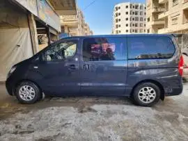 سيارة فان 2014 للبيع