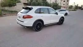 Porsche Cayenne S 2011