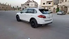 Porsche Cayenne S 2011