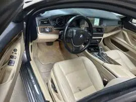 سيارة موديل 2013