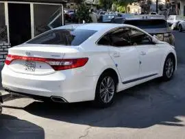 Hyundai Azera Grandeur 2015