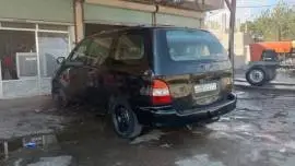 Kia Carnival 2000 for sale