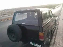 نيسان جيب موديل 1980