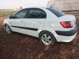كيا ريو 2007 أوربي