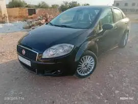 فيات بونتو 2009