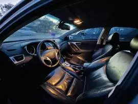 Hyundai Avante 2011