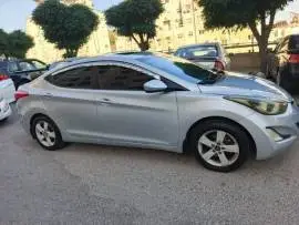 Hyundai Elantra 2013