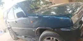Nissan Jeep Tenaro 1998