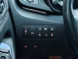 كيا K7 ليموزين 2011