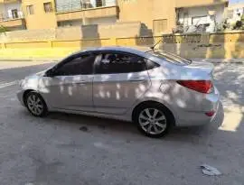 Hyundai Accent 2012
