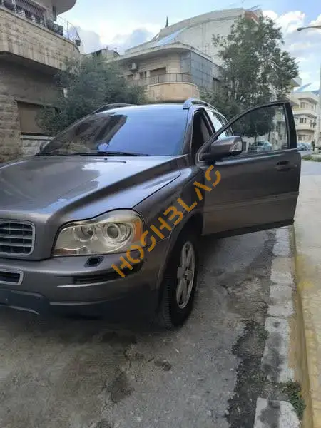 فولفو XC 90 2011, حماة