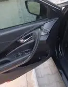 هيونداي ازيرا 2011