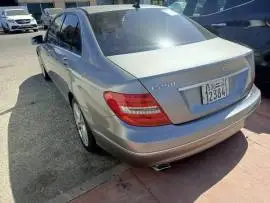 Mercedes C250 2013, Homs