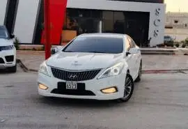 آزيرا غرانديور 2012