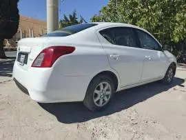 Nissan Sunny 2016