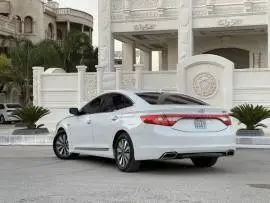 هيونداي أزيرا 2016