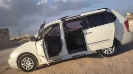 Kia Carnival 2011 in Agency Condition