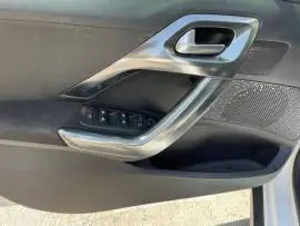 Peugeot 2008 model 2015