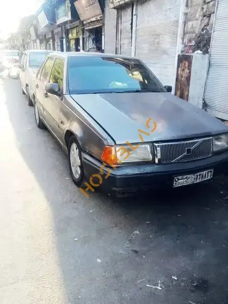 فولفو للبيع 2023, دمشق