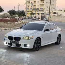 بي ام دبليو 520 موديل 2011
