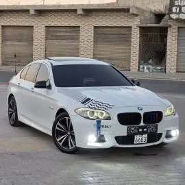 بي ام دبليو 520 موديل 2011