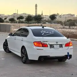 بي ام دبليو 520 موديل 2011