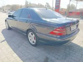مرسيدس غواصة 2001