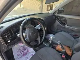 هيونداي افانتي 2006 للبيع