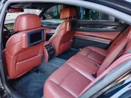 بي إم دبليو 750 2012