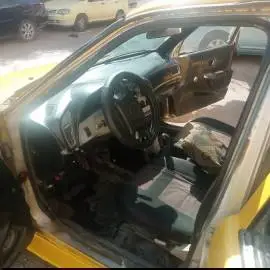 جيلي 300 موديل 2004 للبيع, حلب