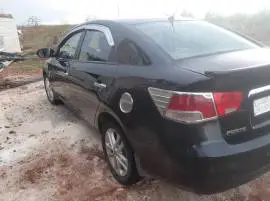 كيا فورتي 2011 للبيع