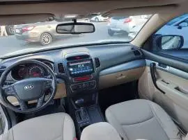 كيا سورينتو 2014