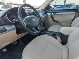 كيا سورينتو 2014