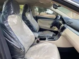 Volkswagen Passat 2011, Homs