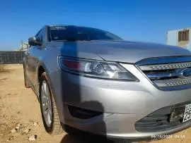 Ford Taurus 2011