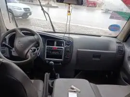 بورتر 2011 أربع أبواب