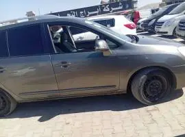 كيا كارنز 2011