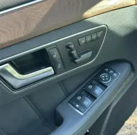 مرسيدس بنز E300 موديل 2013, دمشق