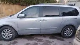 كيا كرنفال 2006