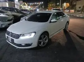 فوكس فاكن باسات 2015