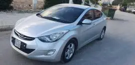 Hyundai Elantra 2011, Hama