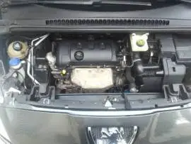 Peugeot 5008 2011, Homs