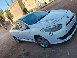 رينو فلونس 2010