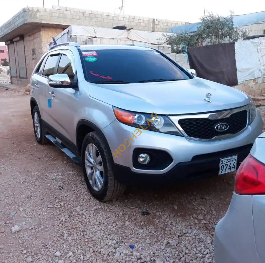 كيا سيرنتو 2011 للبيع