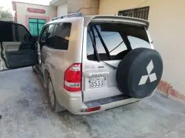 ميتسوبيشي باجيرو 2006